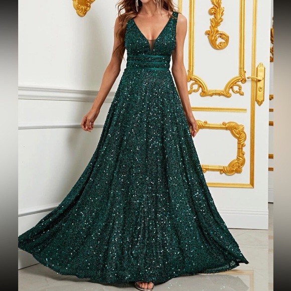 Luxe plunging V neckline party formal prom wedding bridesmaids gown dress - Picture 1 of 6